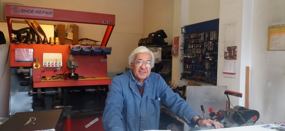 I tempi sono cambiati, è ora di andare in pensione'', il calzolaio di via Giusti pronto a chiudere bottega entro fine anno